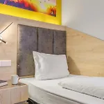 Xzllenz 50